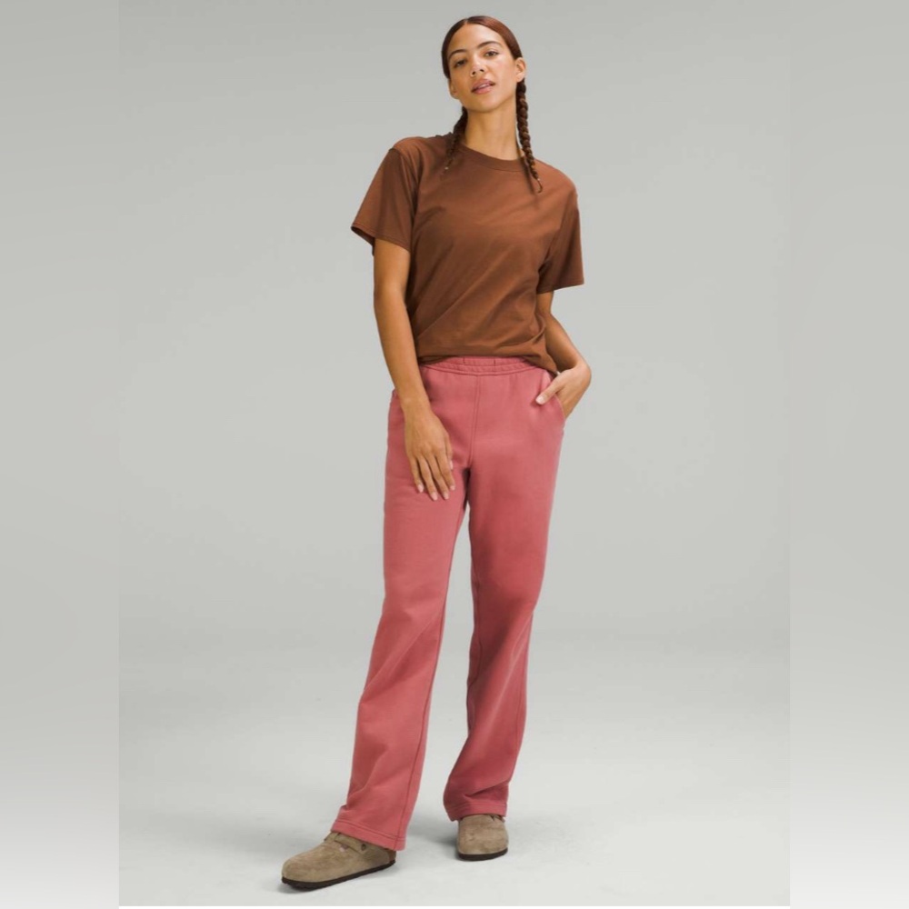 Lulu lemon Lululemon Loungeful Straight Leg Pant
Brier Rose size 6